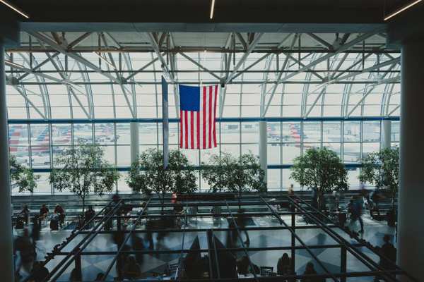 luxury airport lounges usa